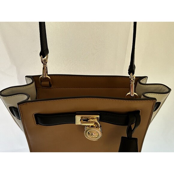 Michael Kors Hamilton Traveler Tan Blk & White Leather Messenger Crossbody Purse - Picture 5 of 16